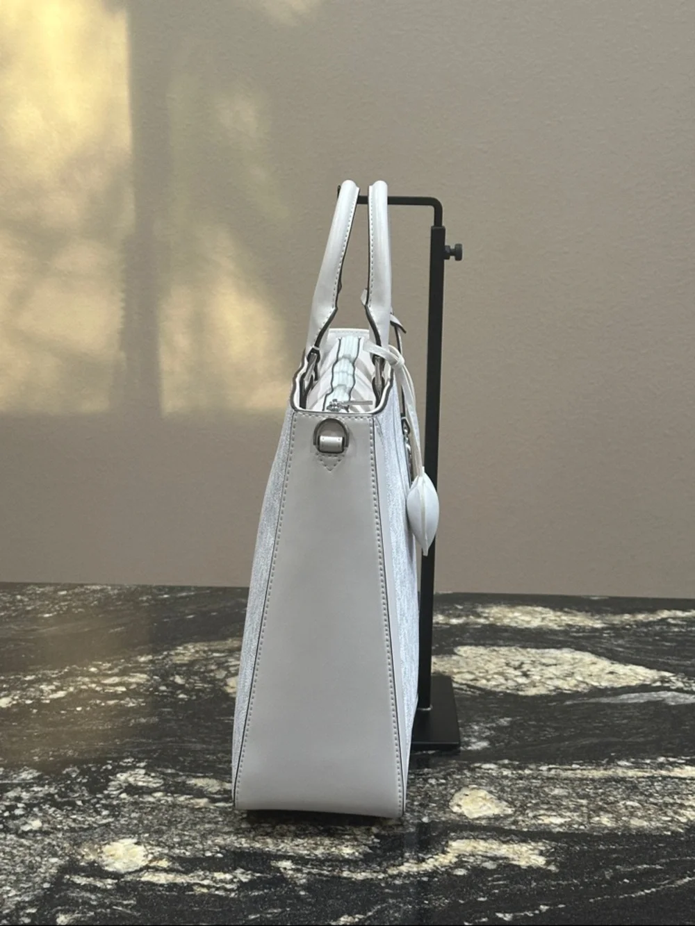 Michael Kors Jessie Signature Satchel - Picture 3 of 15